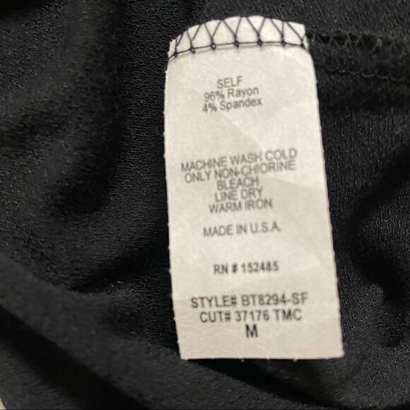 Papermoon Sleeveless Plunge black top - Picture 8 of 8